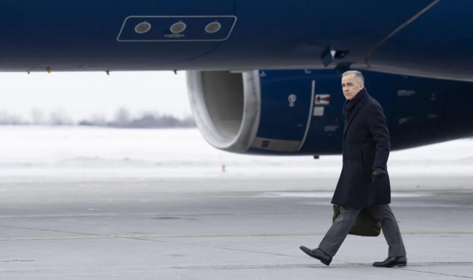 加拿大正与中方谈判降低电动车关税：特斯拉和美国车企或将承压？